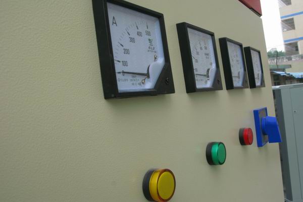 崇川配电柜-3683讲讲配电柜注意事项